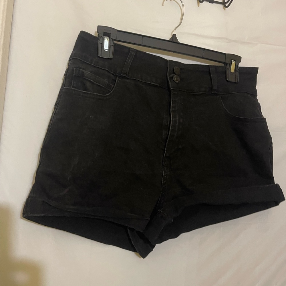 Forever21 Faded Black shorts Size 30